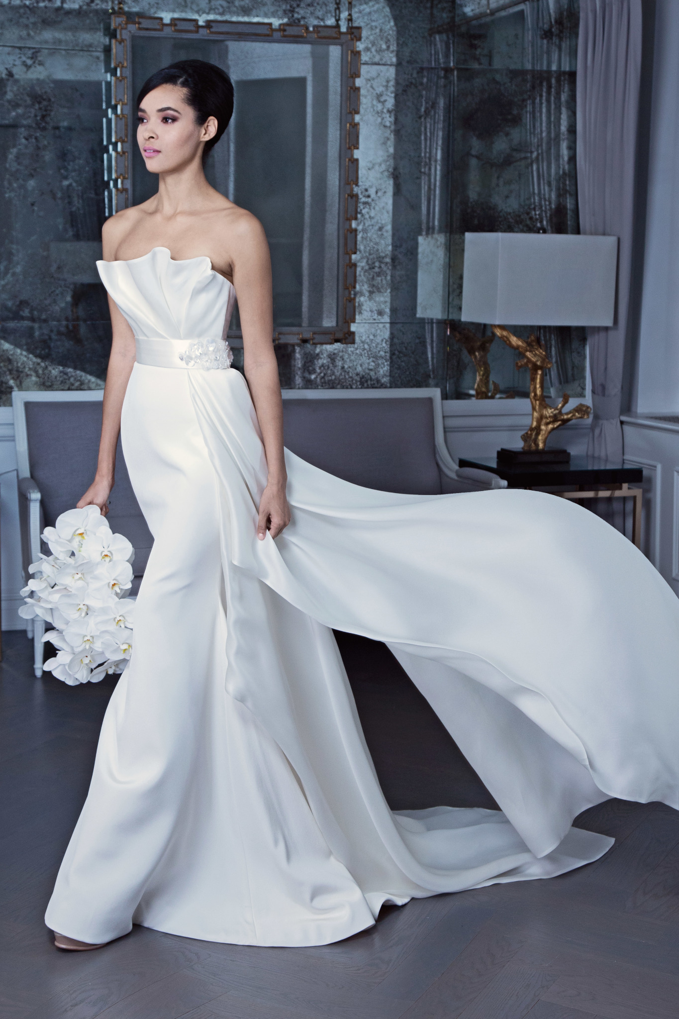 NYBFW- When Owning A Romona Keveza Gown Is Like Owning A Work Of Art -  World Bride Magazine