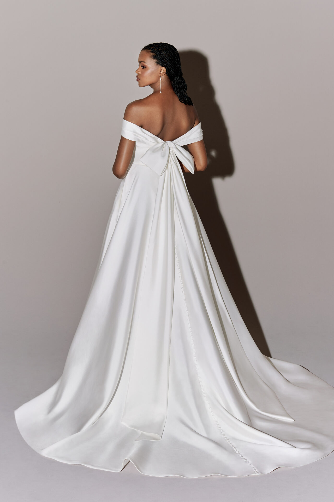 99271_FB_Reverie_Justin-Alexander-Signature - World Bride Magazine