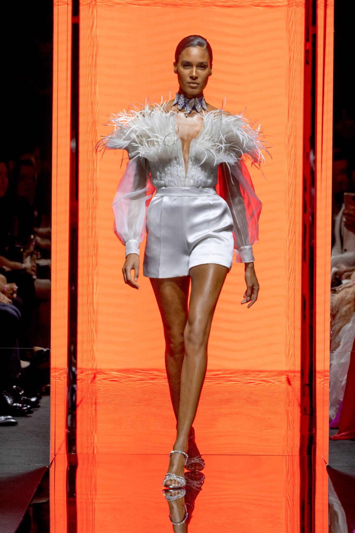 Chopard ART Evening Fashion Show Cindy Bruna (3) World Bride Magazine