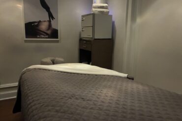 Ritz-Carlton massage table